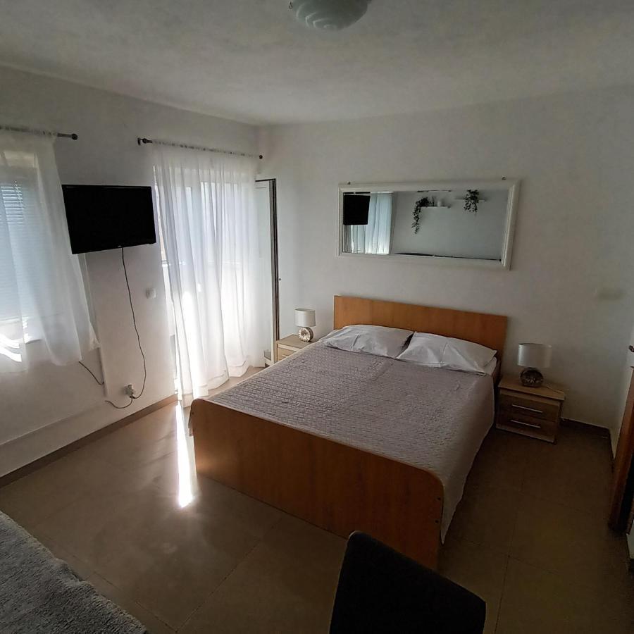 Apartments Monika Omiš Esterno foto