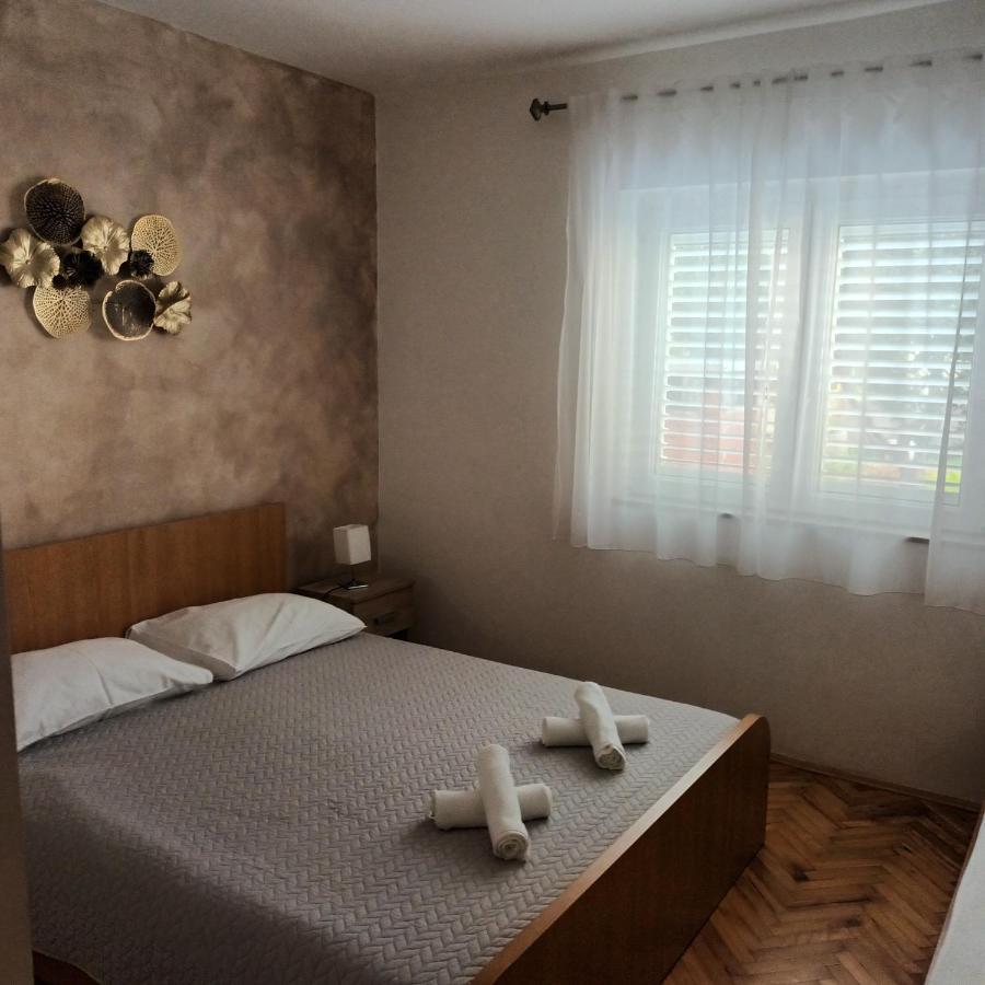Apartments Monika Omiš Esterno foto